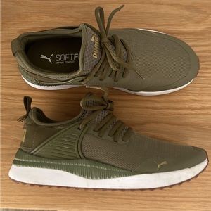 Womens Puma Sneakers